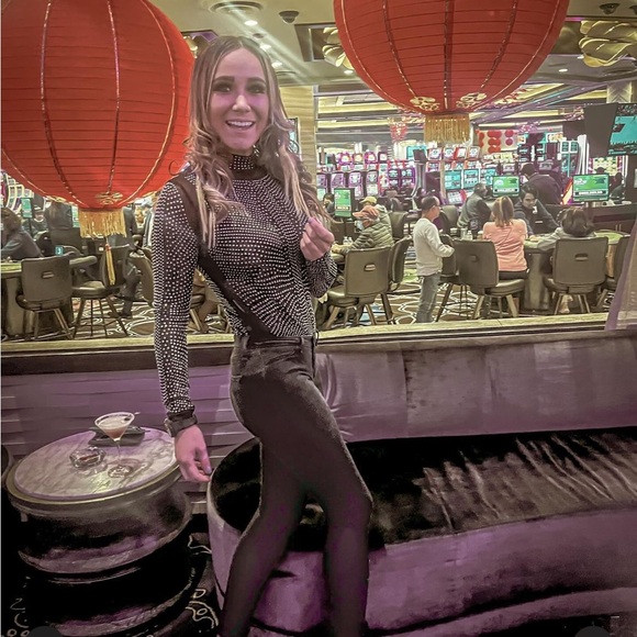 Meet your Posher, Katie - Picture 4 of 7